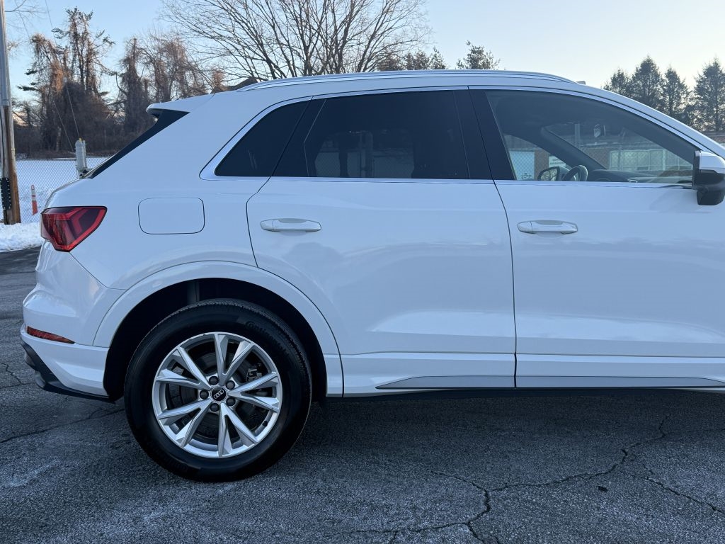 Audi Q3  2021