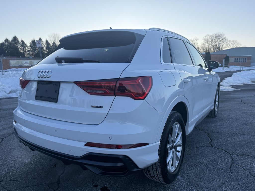 Audi Q3  2021