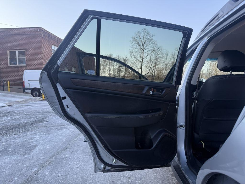 Subaru Outback  2016