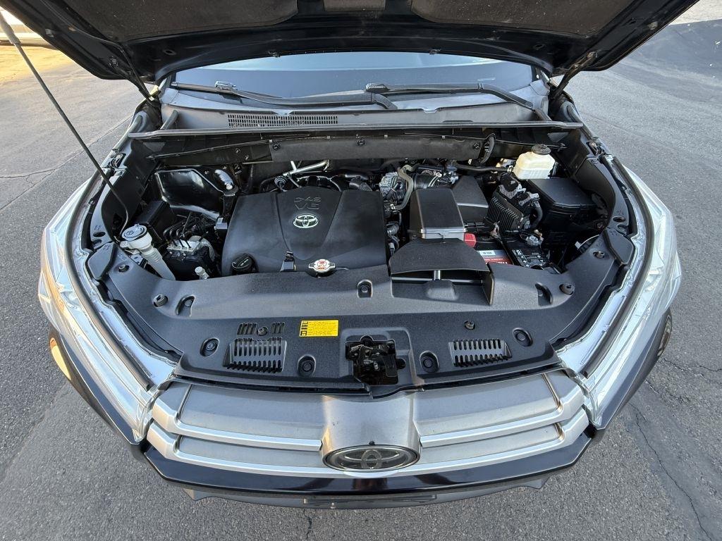 Toyota Highlander  2018