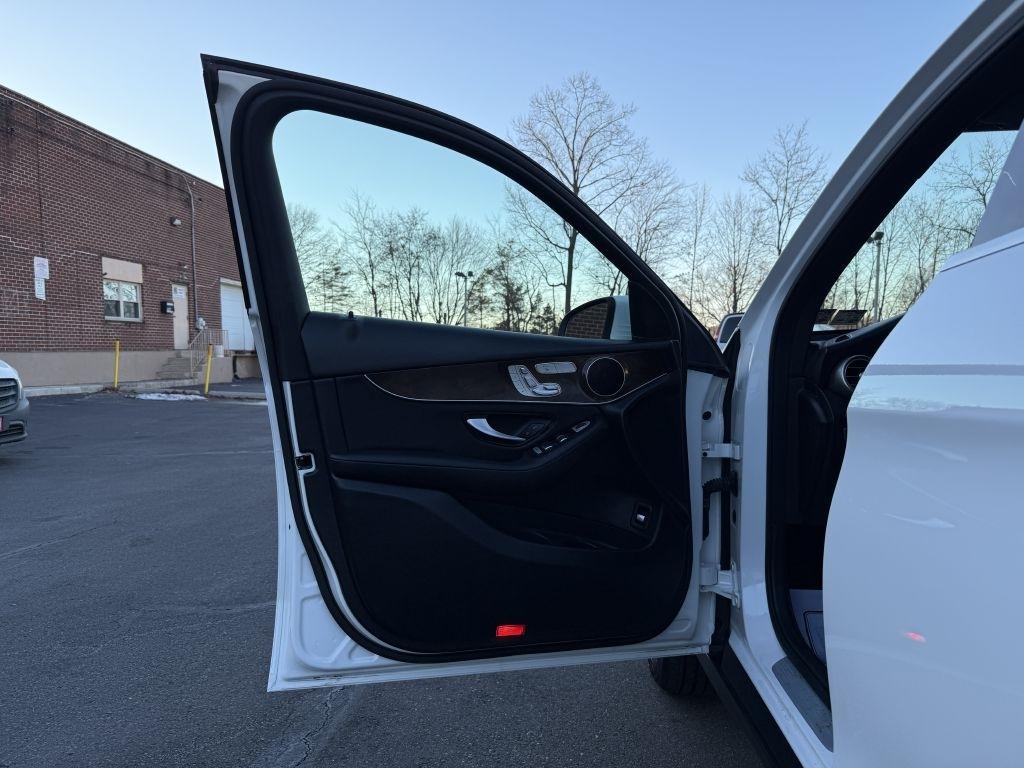 Mercedes-Benz GLC-Class  2019