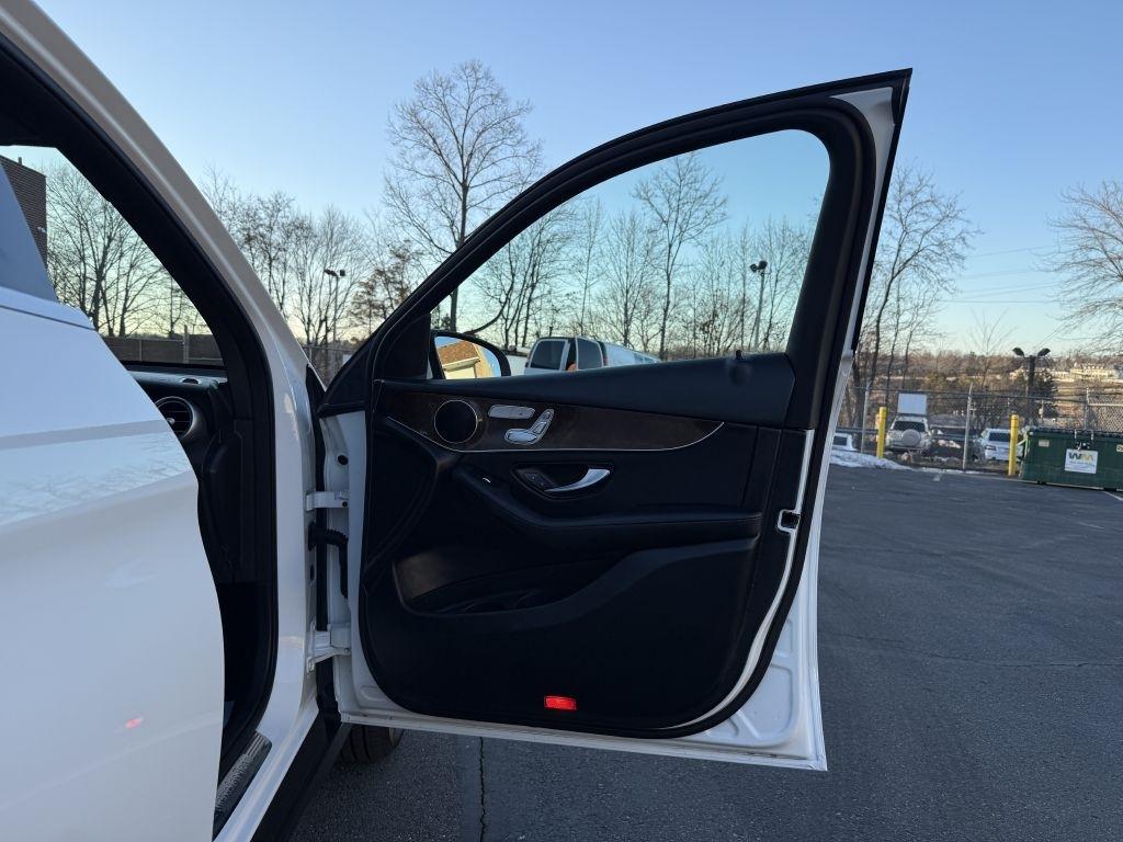 Mercedes-Benz GLC-Class  2019