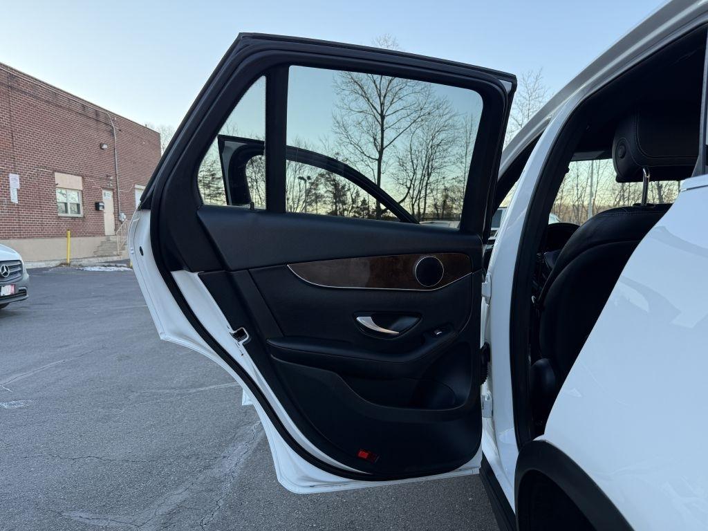 Mercedes-Benz GLC-Class  2019