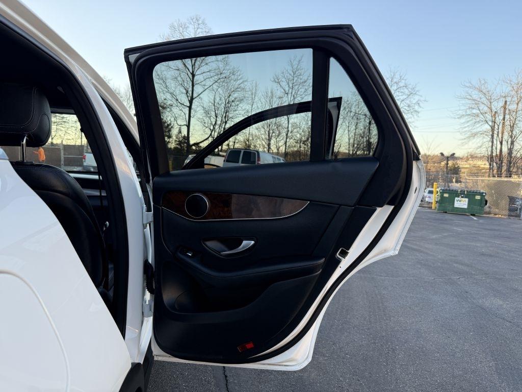 Mercedes-Benz GLC-Class  2019