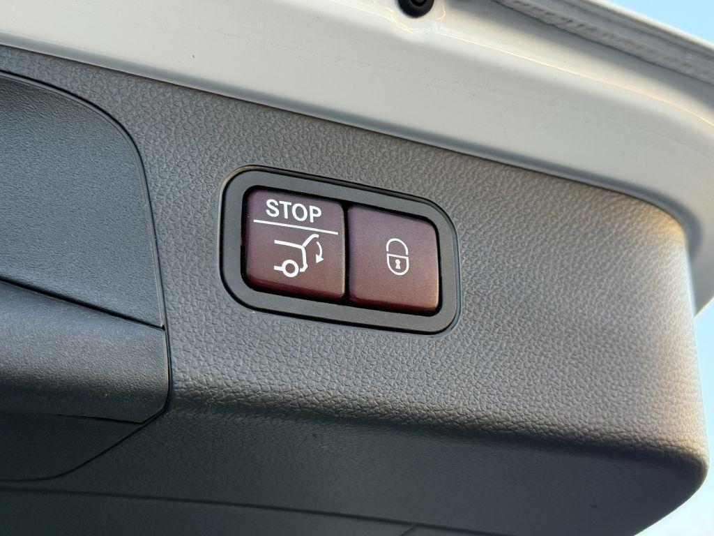 Mercedes-Benz GLC-Class  2019