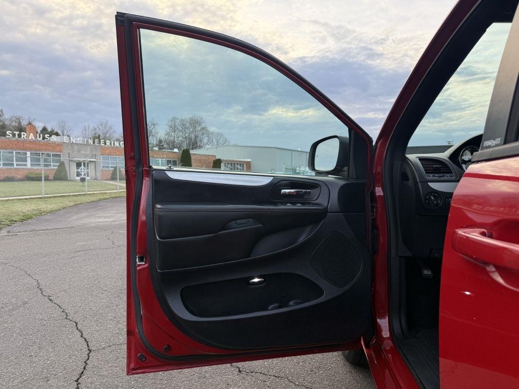 Dodge Grand Caravan  2013