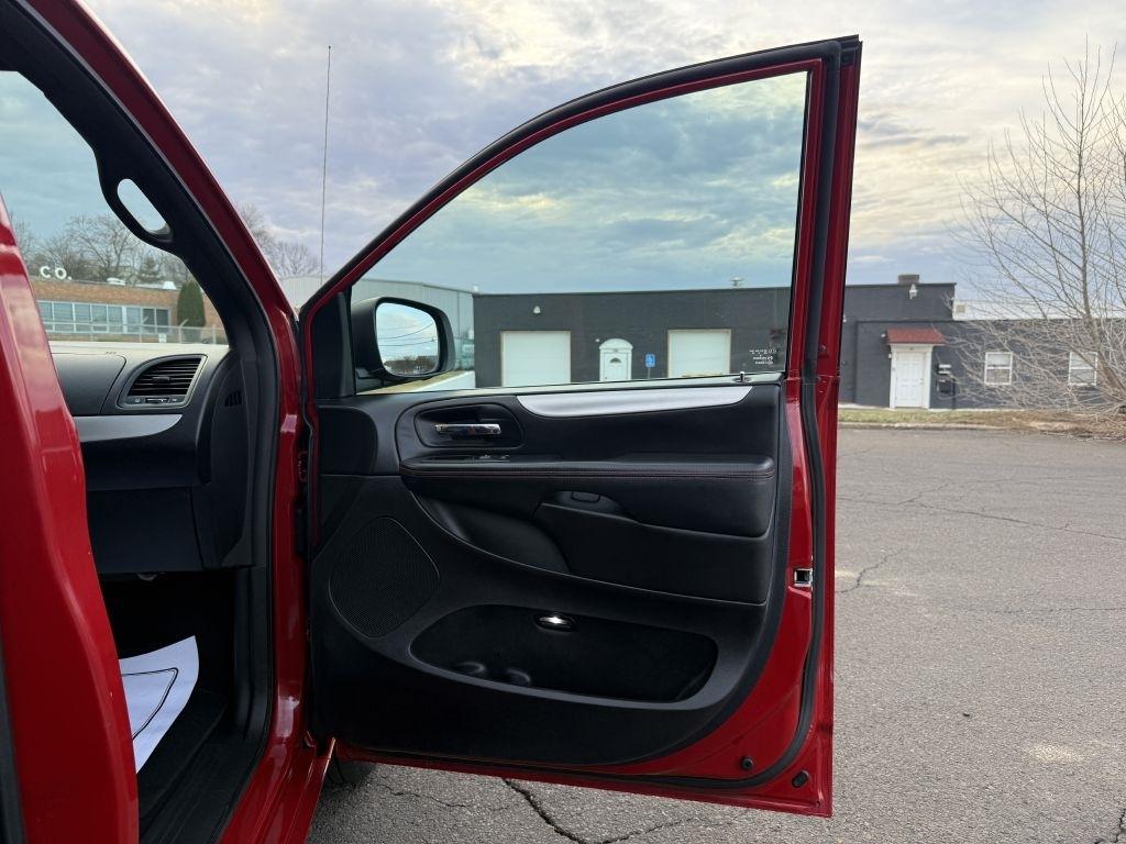 Dodge Grand Caravan  2013