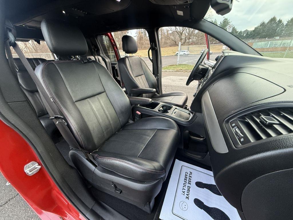 Dodge Grand Caravan  2013