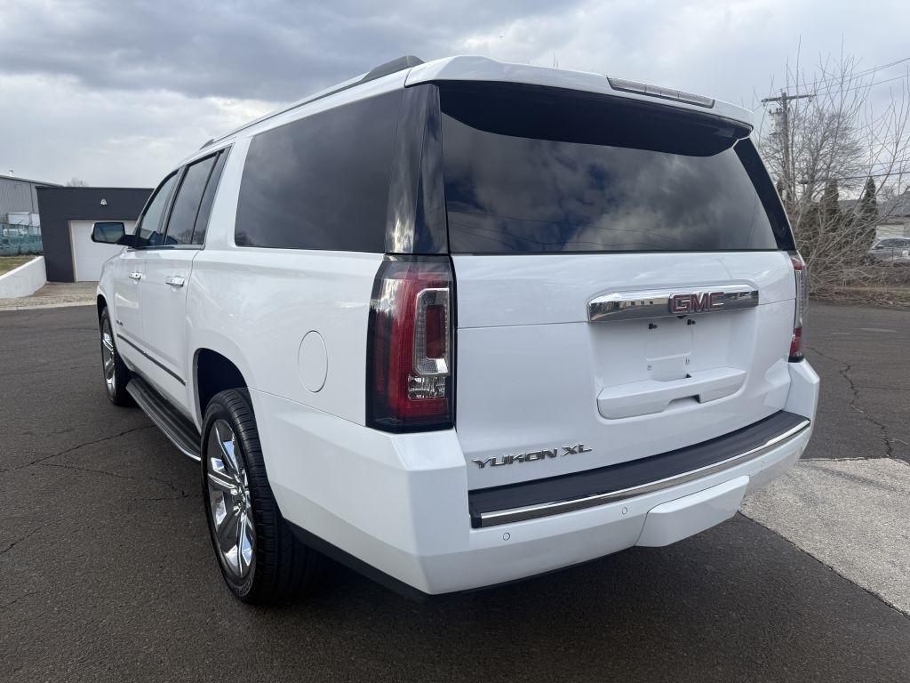 GMC Yukon XL Denali 2017