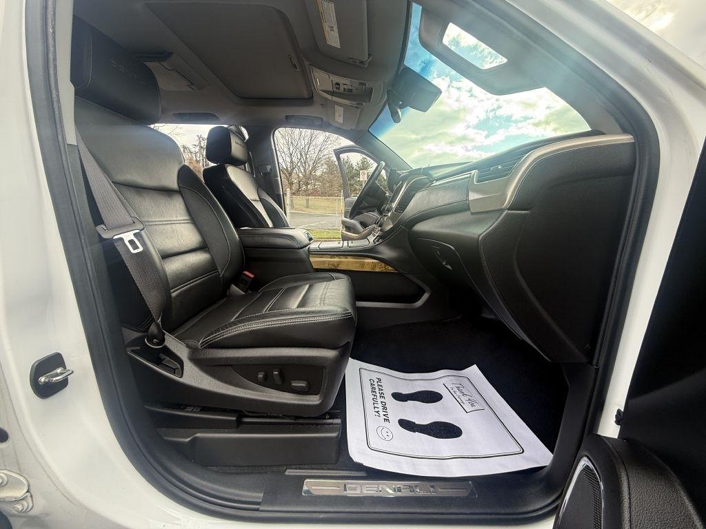 GMC Yukon XL Denali 2017