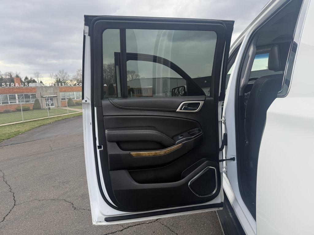 GMC Yukon XL Denali 2017