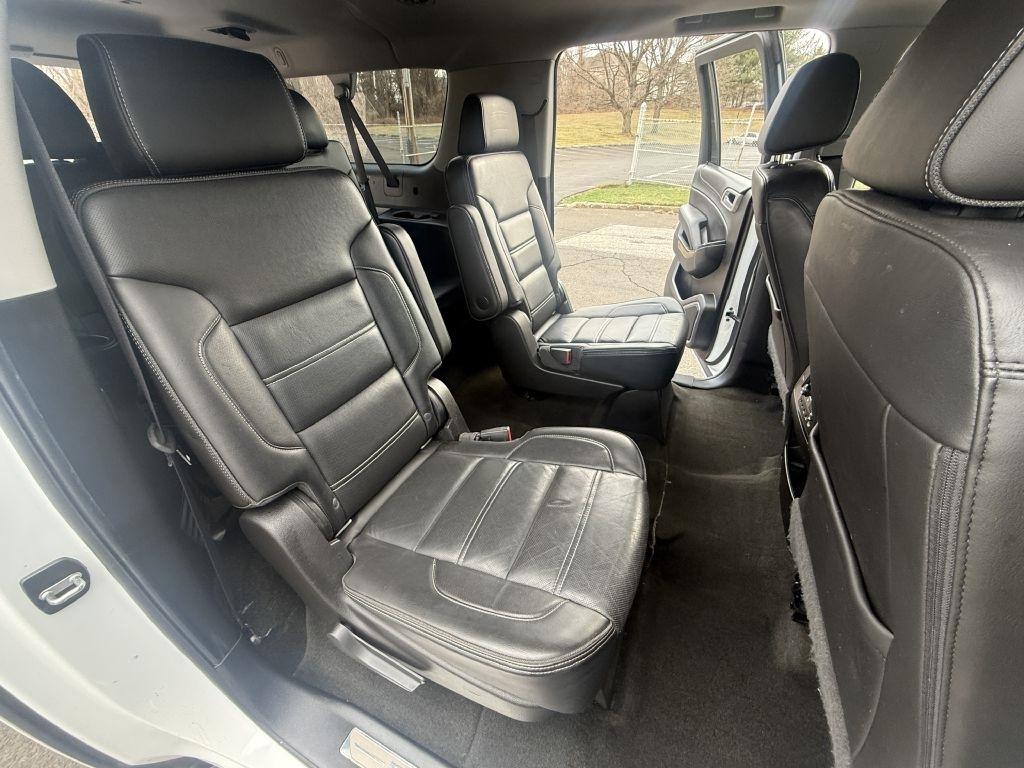 GMC Yukon XL Denali 2017