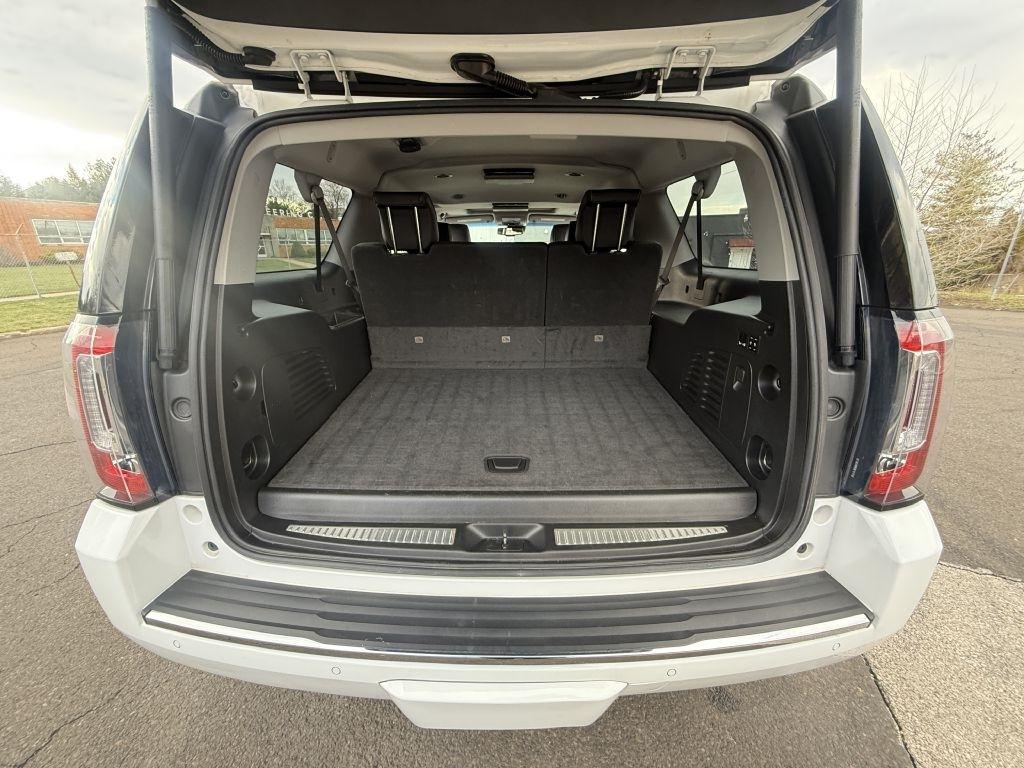 GMC Yukon XL Denali 2017