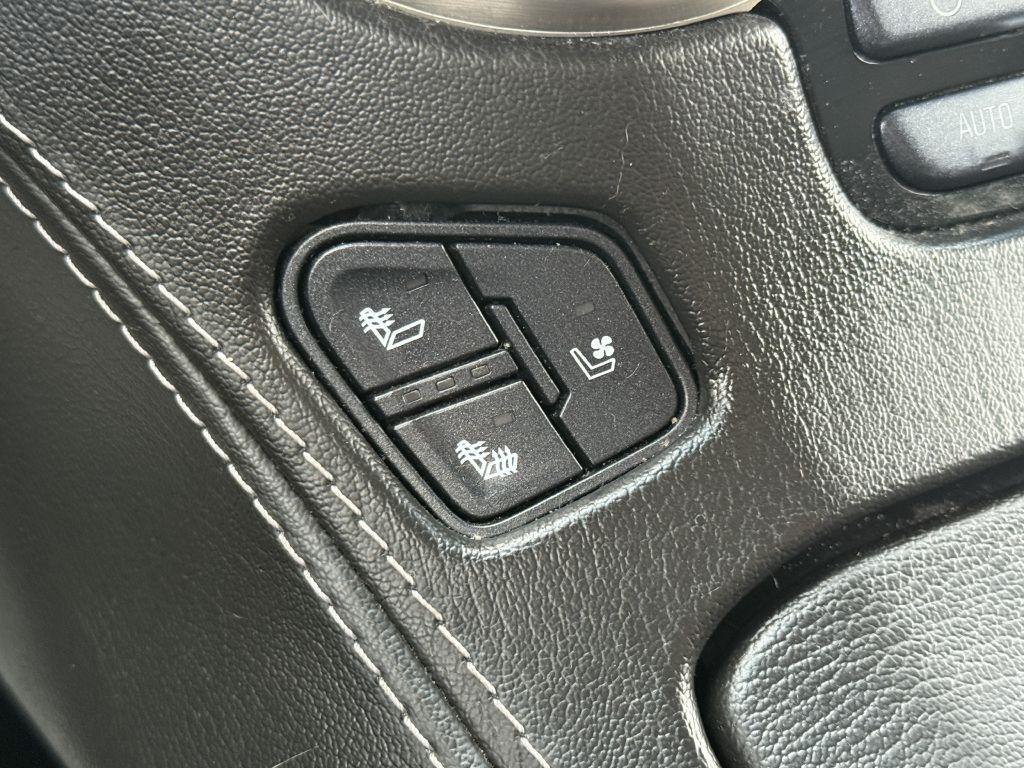 GMC Yukon XL Denali 2017