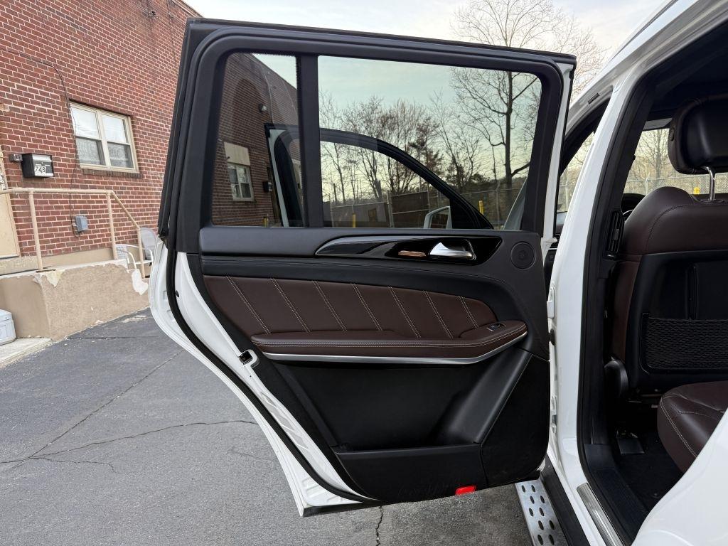 Mercedes-Benz GL-Class  2015