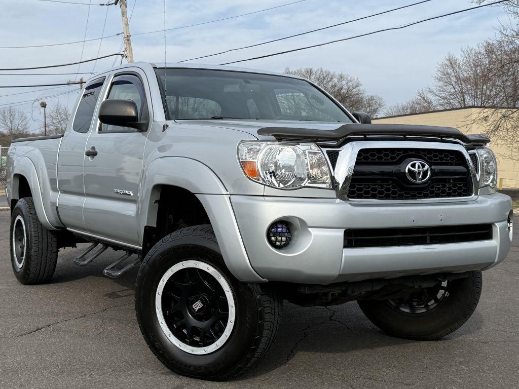 Toyota Tacoma  2011