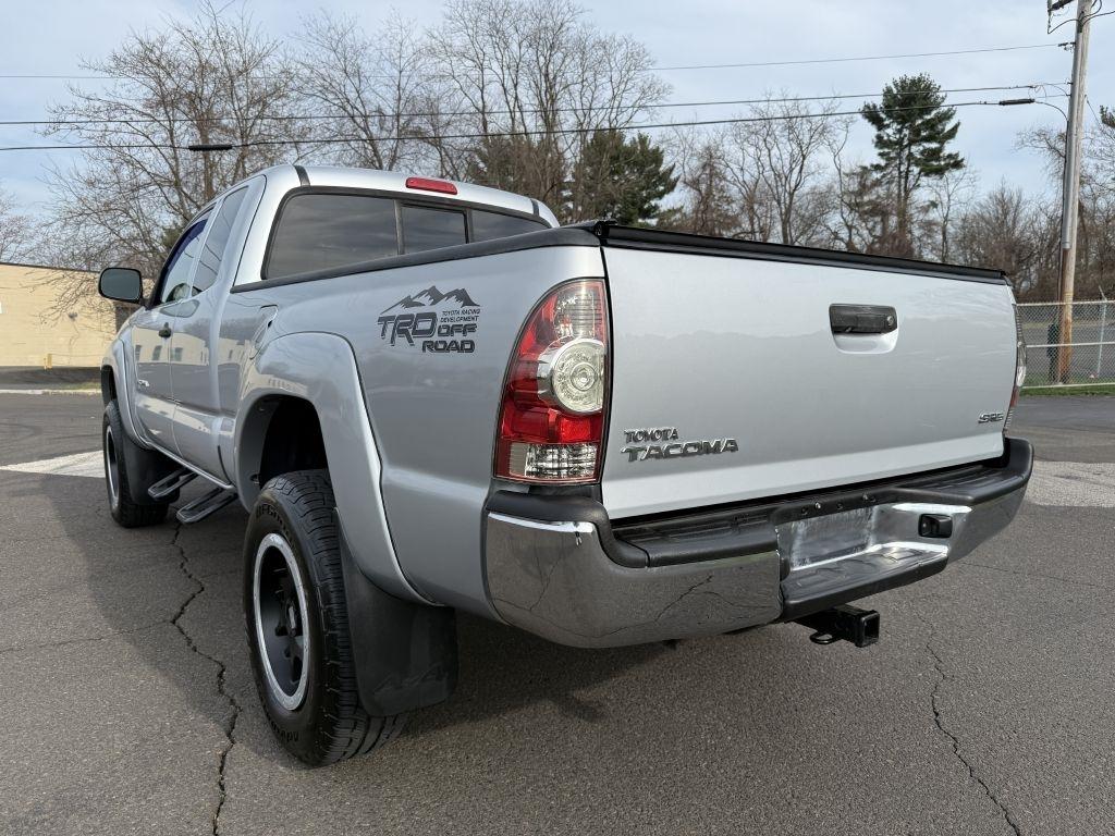 Toyota Tacoma  2011