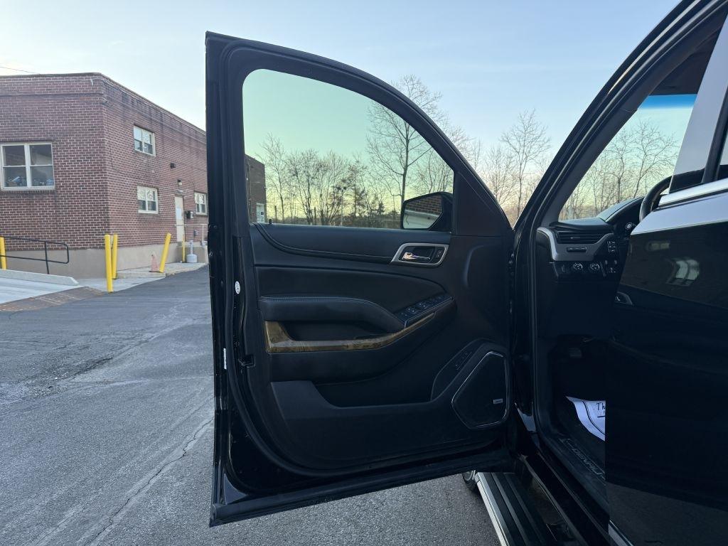 GMC Yukon Denali  2017