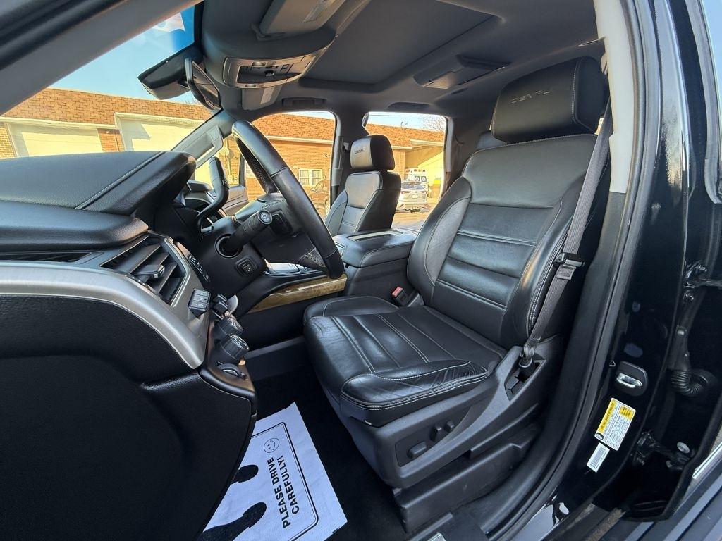 GMC Yukon Denali  2017