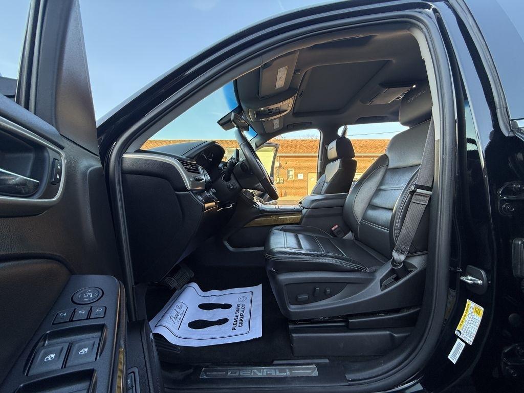 GMC Yukon Denali  2017