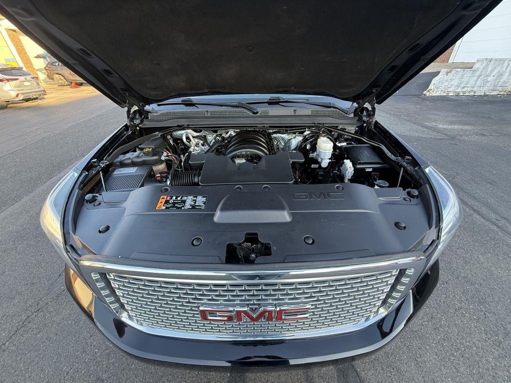 GMC Yukon Denali  2017