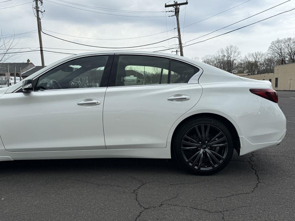 Infiniti Q50  2020