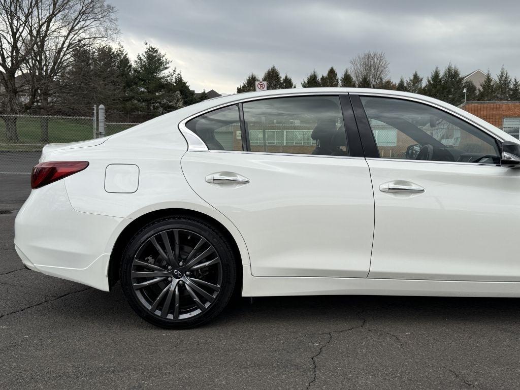 Infiniti Q50  2020