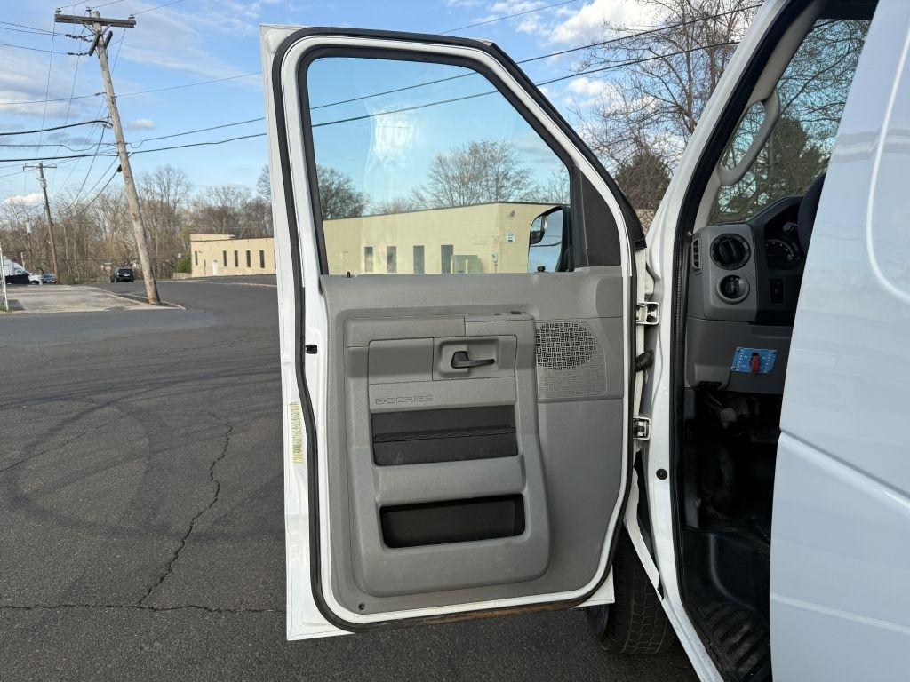 Ford Econoline  2014