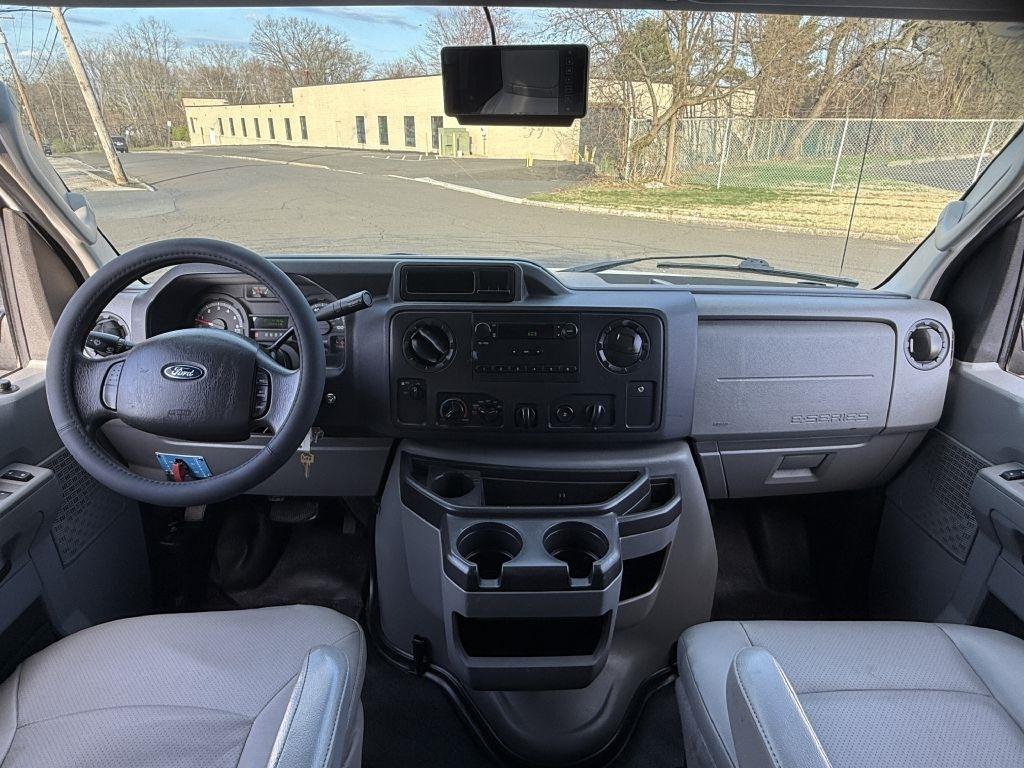 Ford Econoline  2014