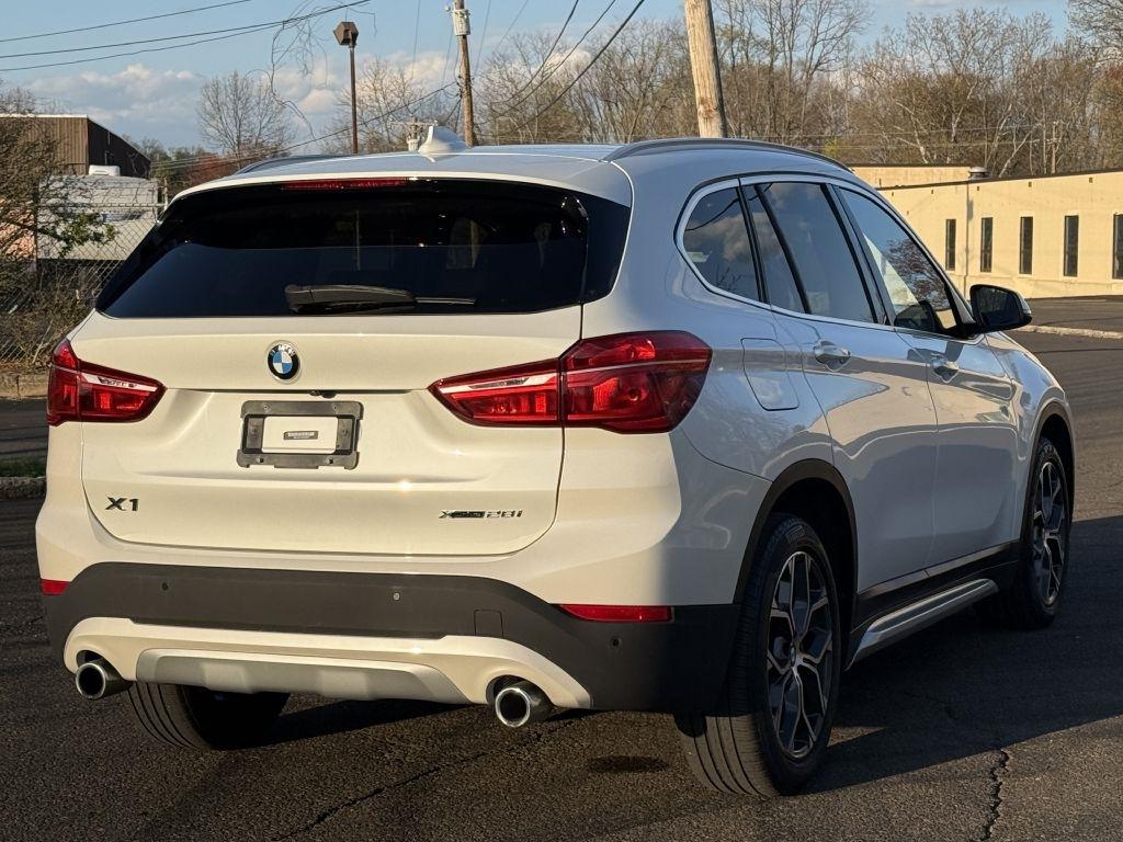 BMW X1  2021