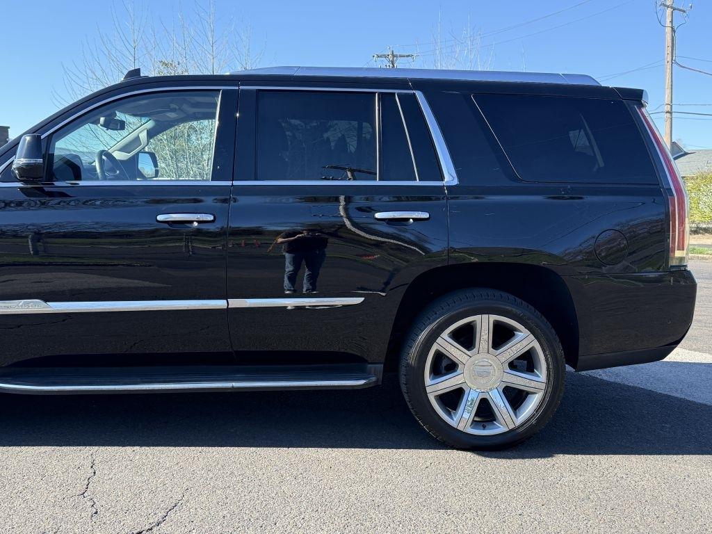 Cadillac Escalade  2017
