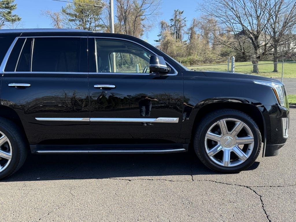 Cadillac Escalade  2017