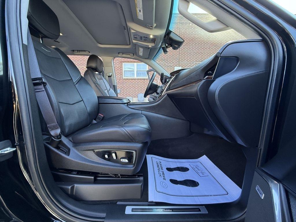 Cadillac Escalade  2017