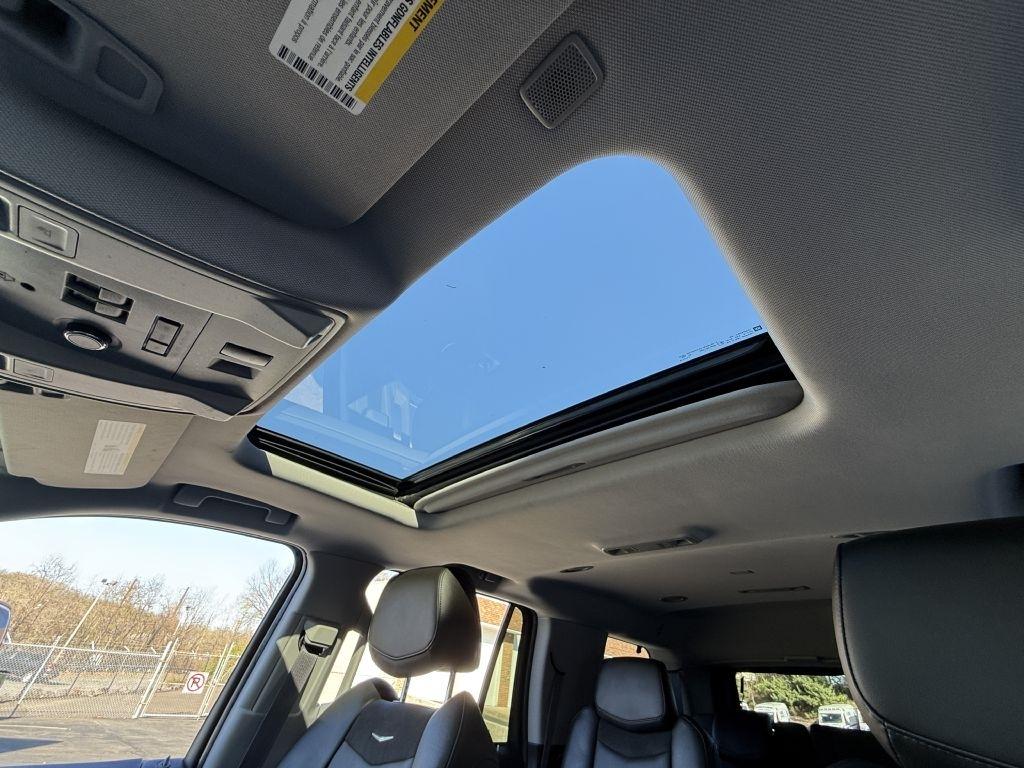 Cadillac Escalade  2017