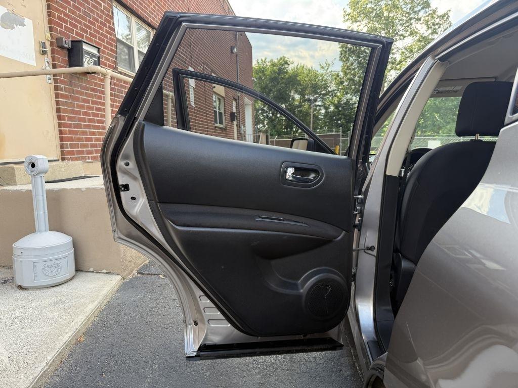 Nissan Rogue  2013