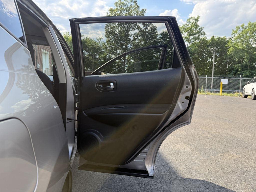 Nissan Rogue  2013