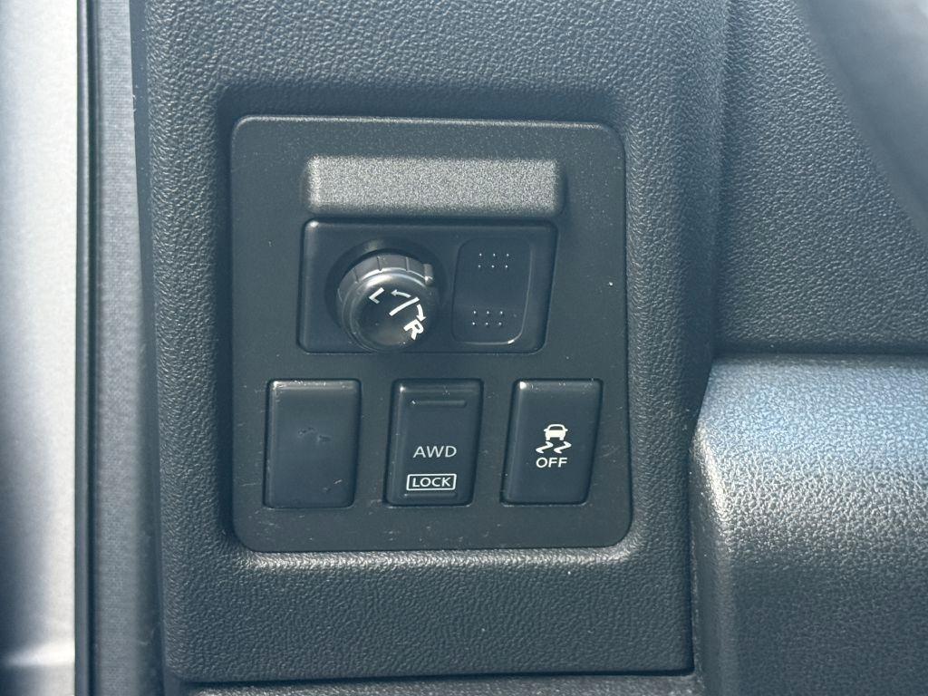 Nissan Rogue  2013