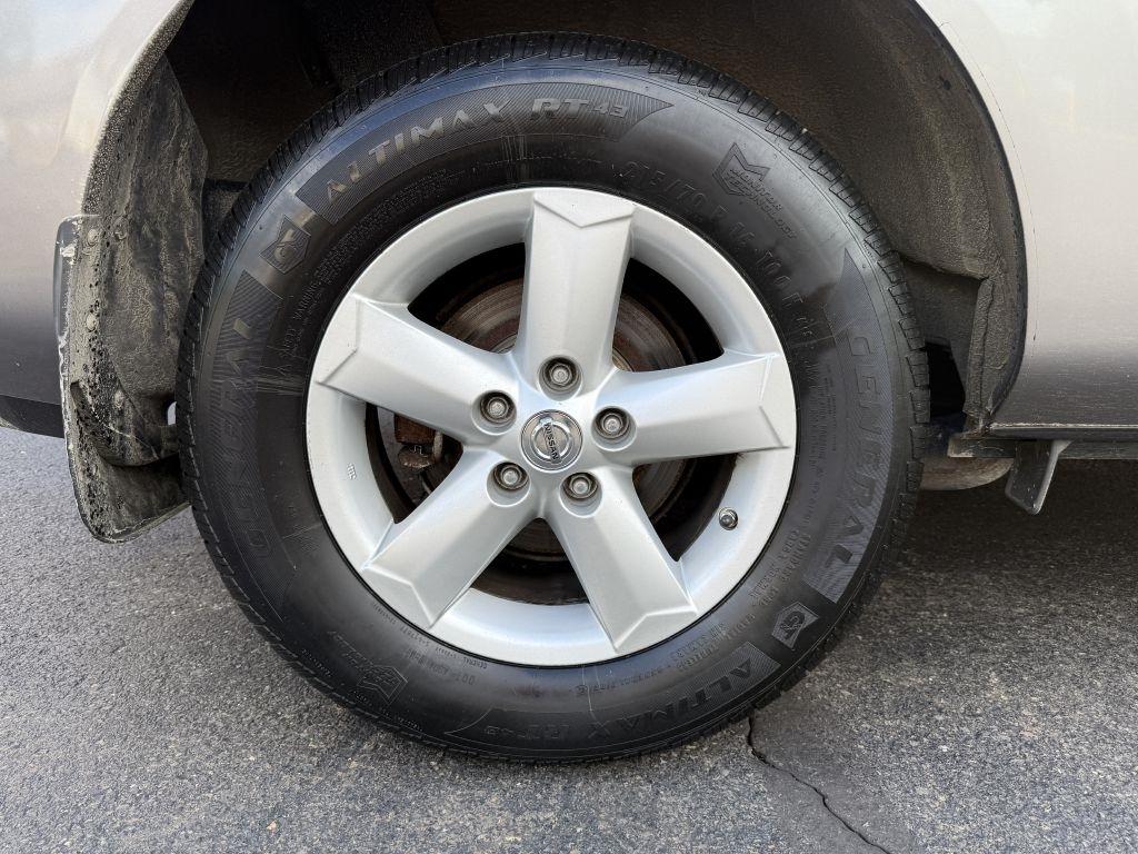 Nissan Rogue  2013