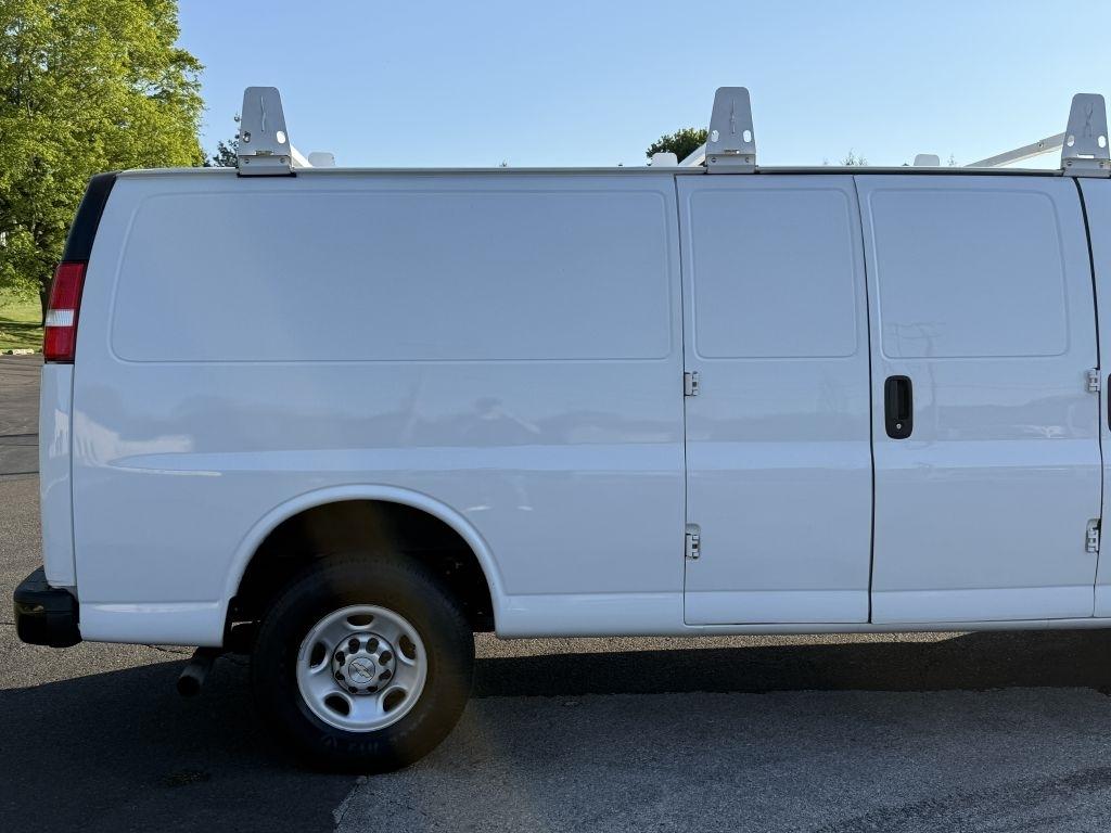 Chevrolet Express  2021