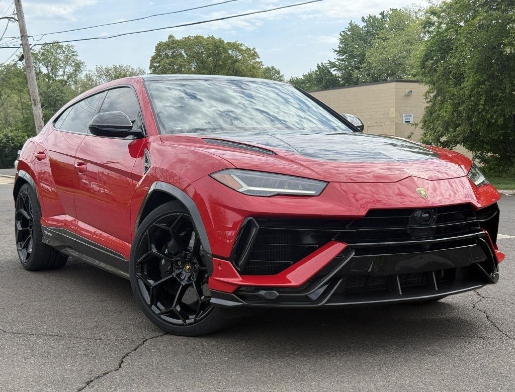 Lamborghini Urus  2024