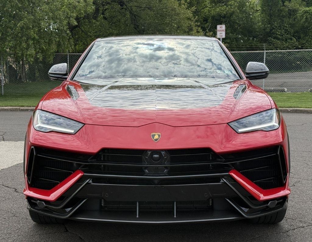 Lamborghini Urus  2024