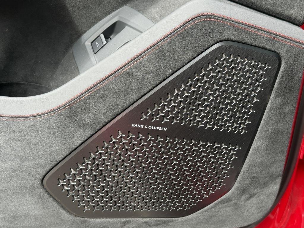 Lamborghini Urus  2024