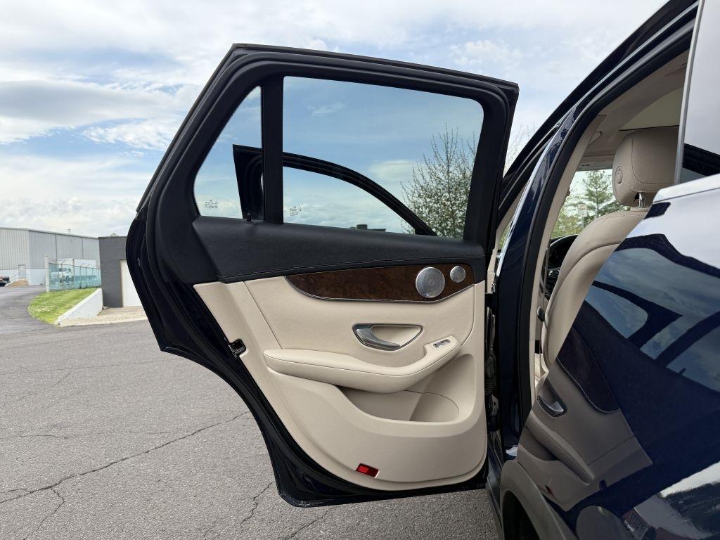 Mercedes-Benz GLC-Class  2018