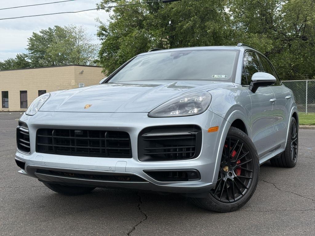 Porsche Cayenne  2021