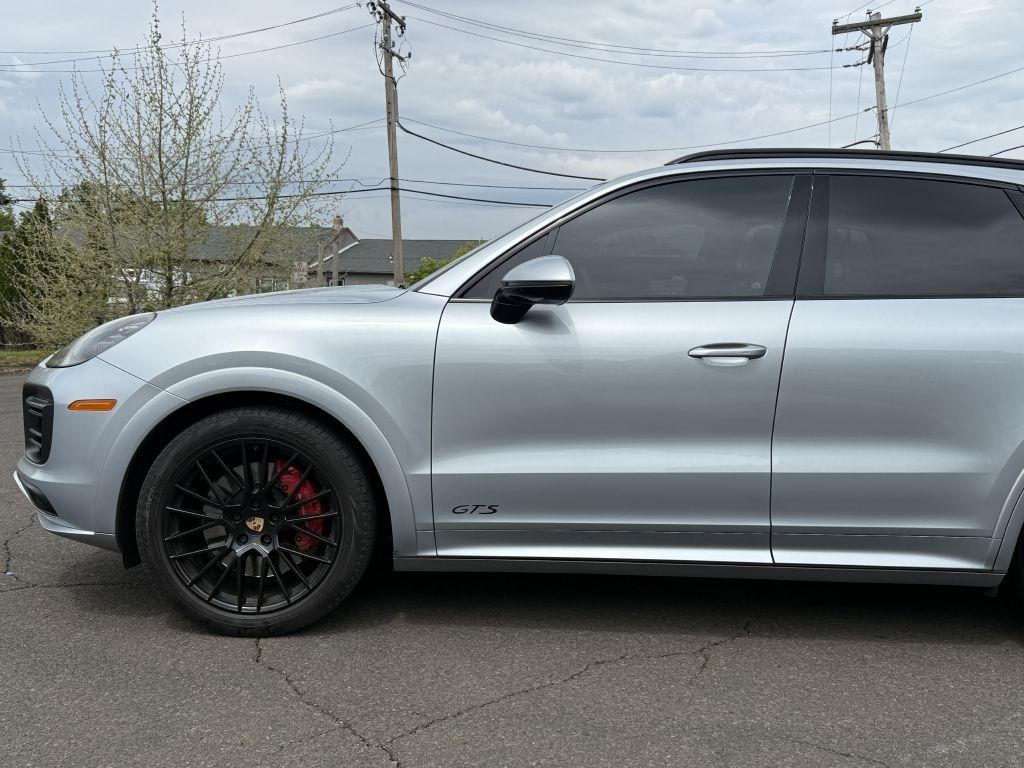 Porsche Cayenne  2021