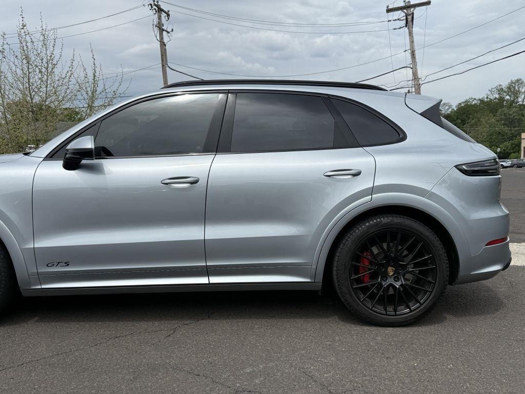 Porsche Cayenne  2021