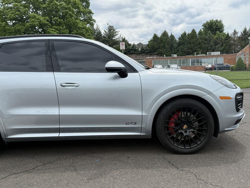 Porsche Cayenne  2021