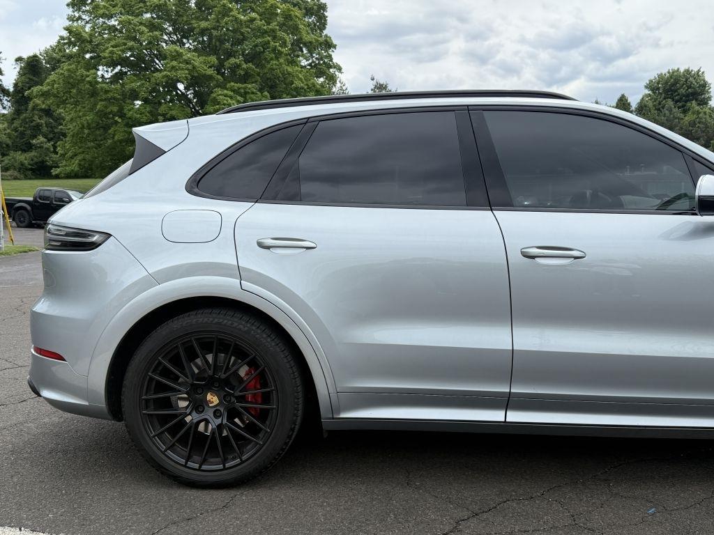 Porsche Cayenne  2021