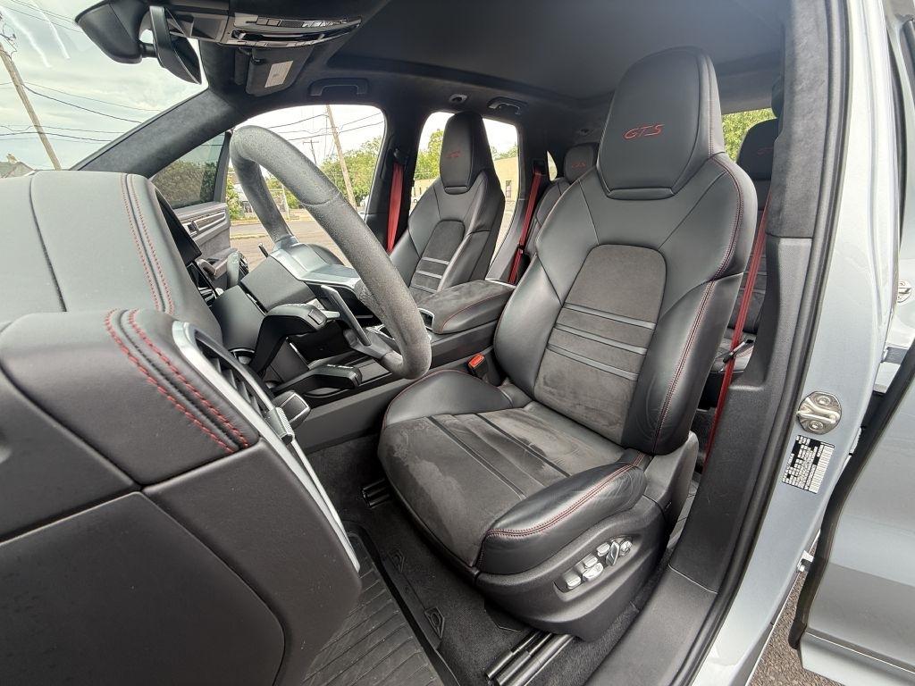 Porsche Cayenne  2021
