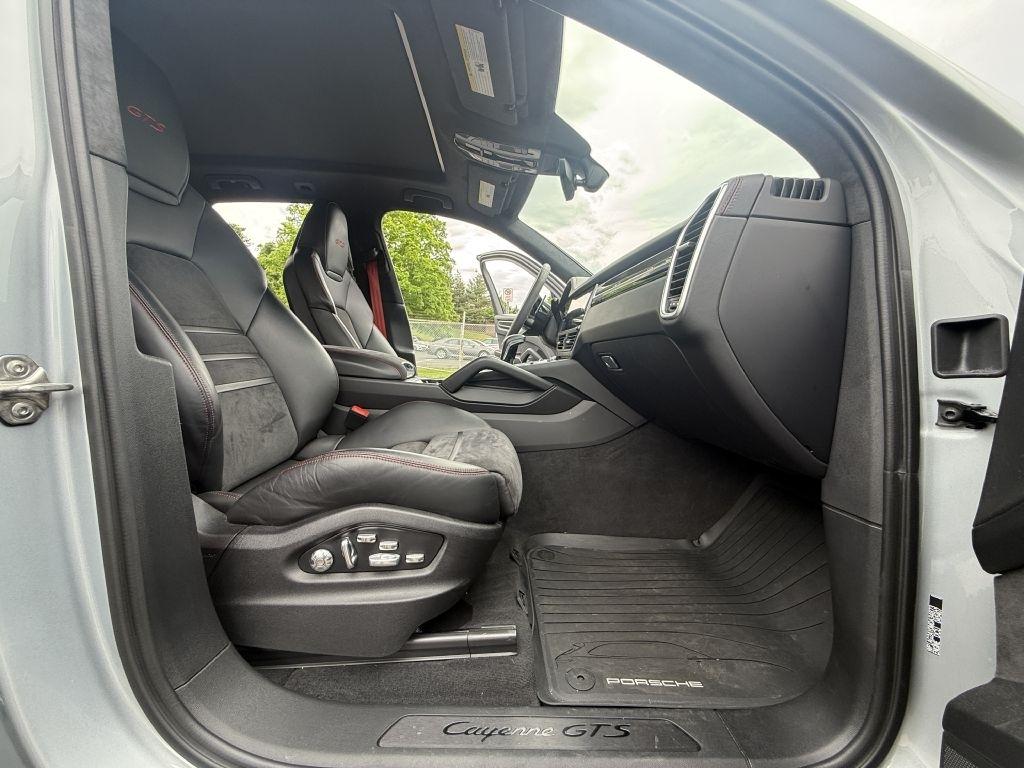 Porsche Cayenne  2021